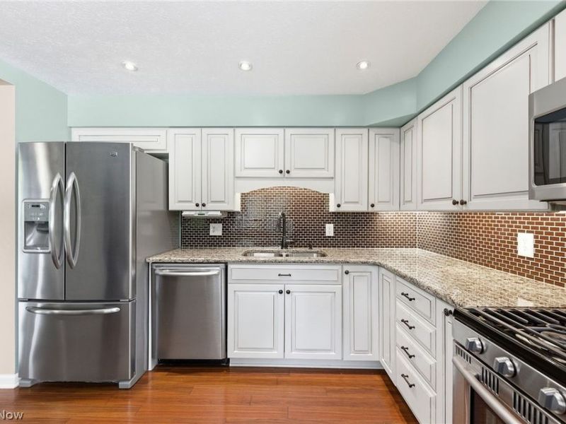 7819 Glenn Allen Drive , Sagamore Hills, OH 44067 Photo 5