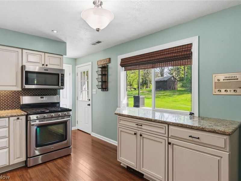 7819 Glenn Allen Drive , Sagamore Hills, OH 44067 Photo 8