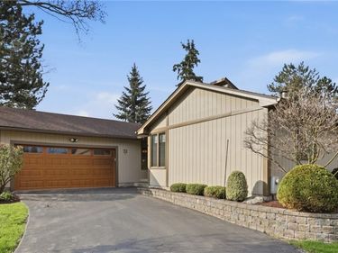 72 Little Robin Road, Buffalo, NY 14228