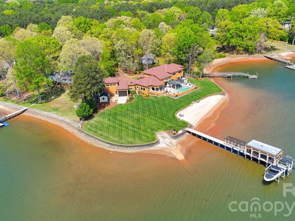 7139 Eastbrook Lane, Sherrills Ford, NC 28673