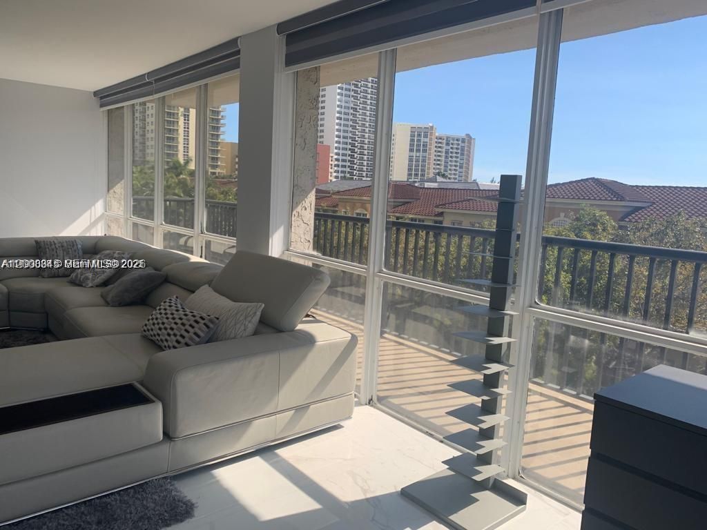 2049 S Ocean Dr , Unit 401, Hallandale Beach, FL 33009 Photo