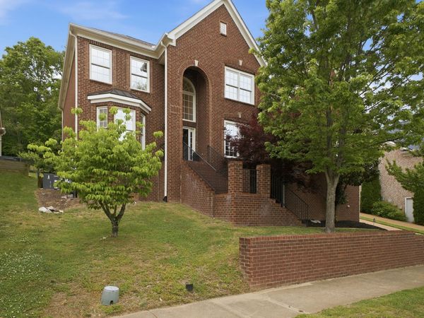 6741 Christiansted Ln, Nashville, TN 37211