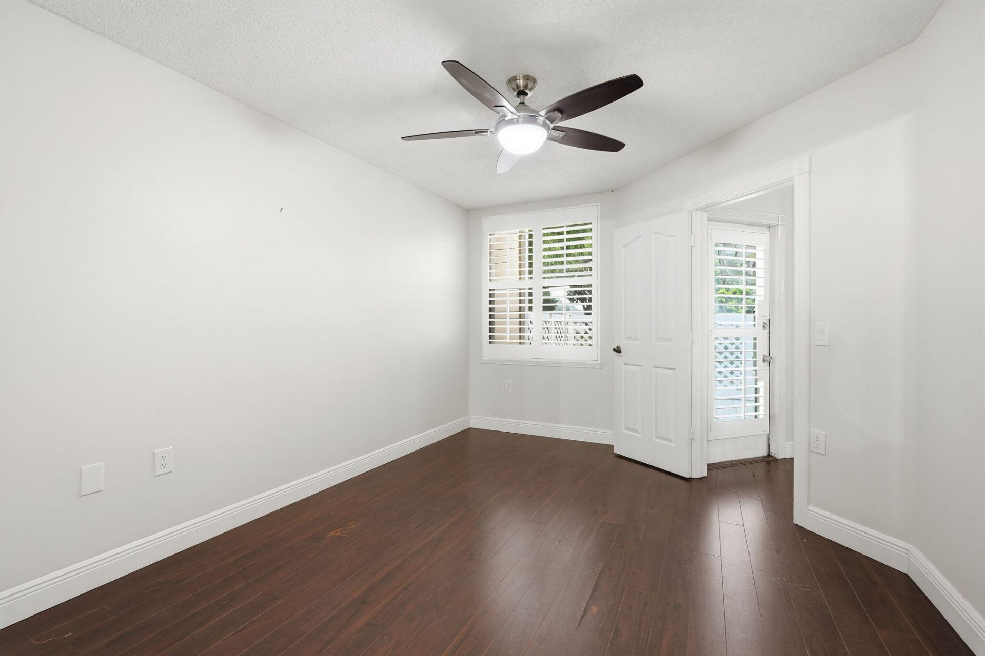 8111 Northboro Court, Unit 11d, Lake Clarke Shores, FL 33406 Photo