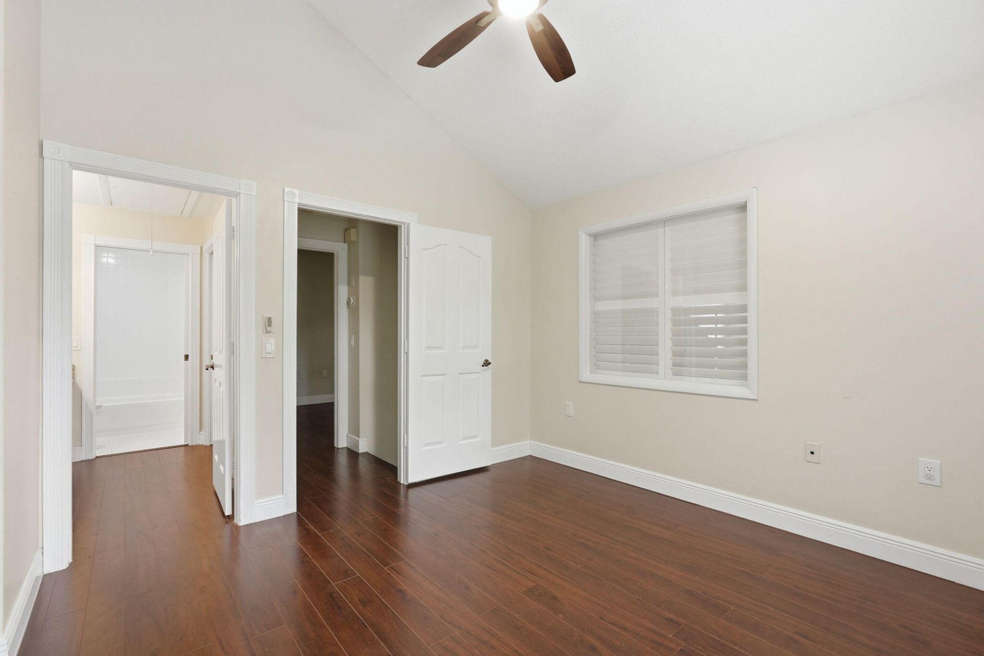 8111 Northboro Court, Unit 11d, Lake Clarke Shores, FL 33406 Photo