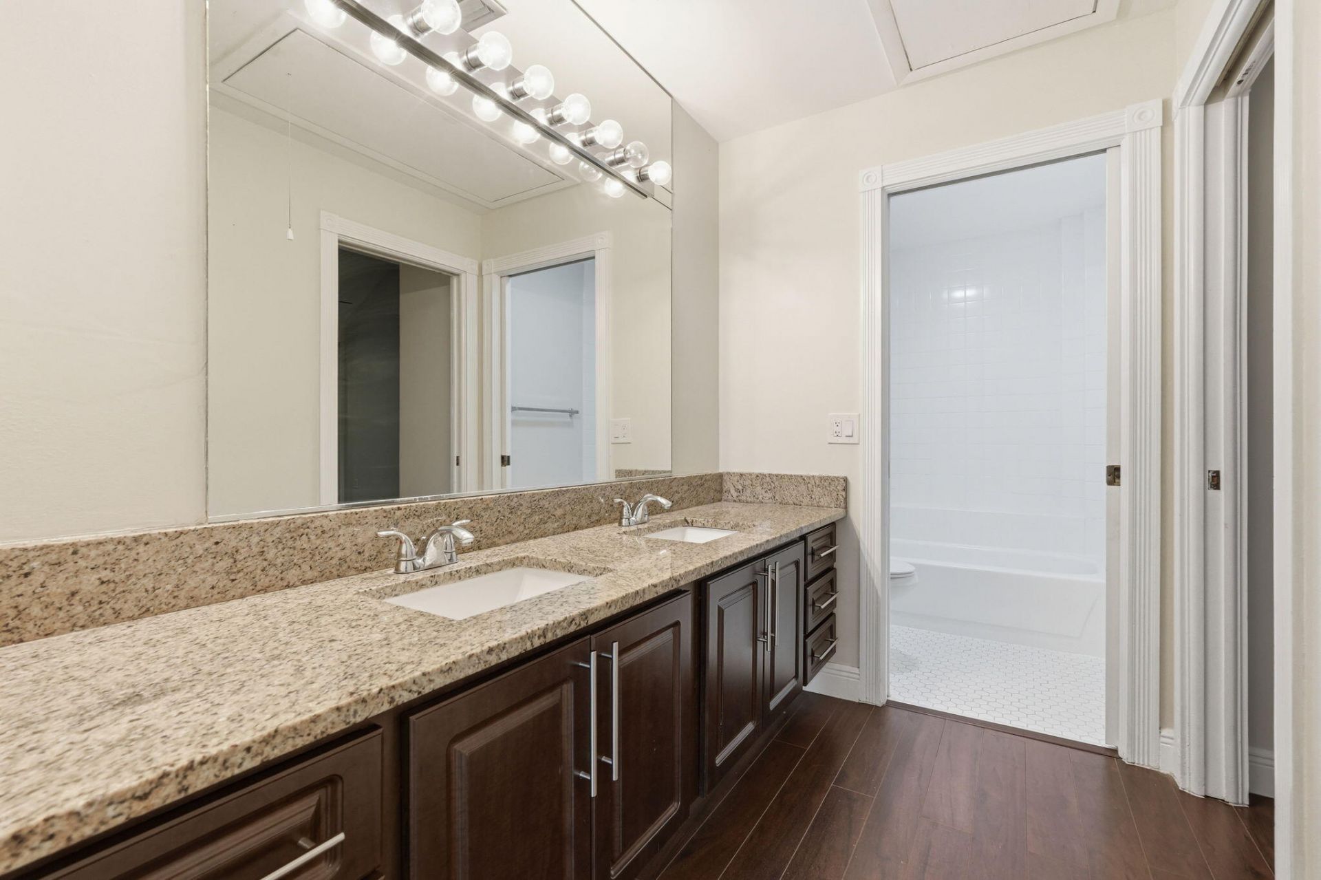 8111 Northboro Court, Unit 11d, Lake Clarke Shores, FL 33406 Photo