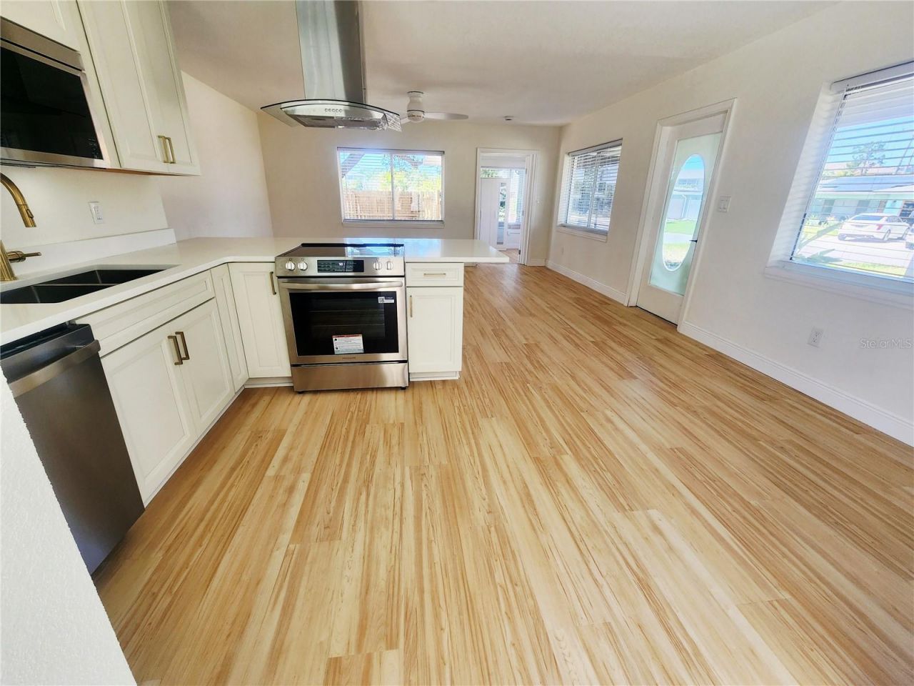 2494 Del Rio Way, Dunedin, FL 34698 Photo