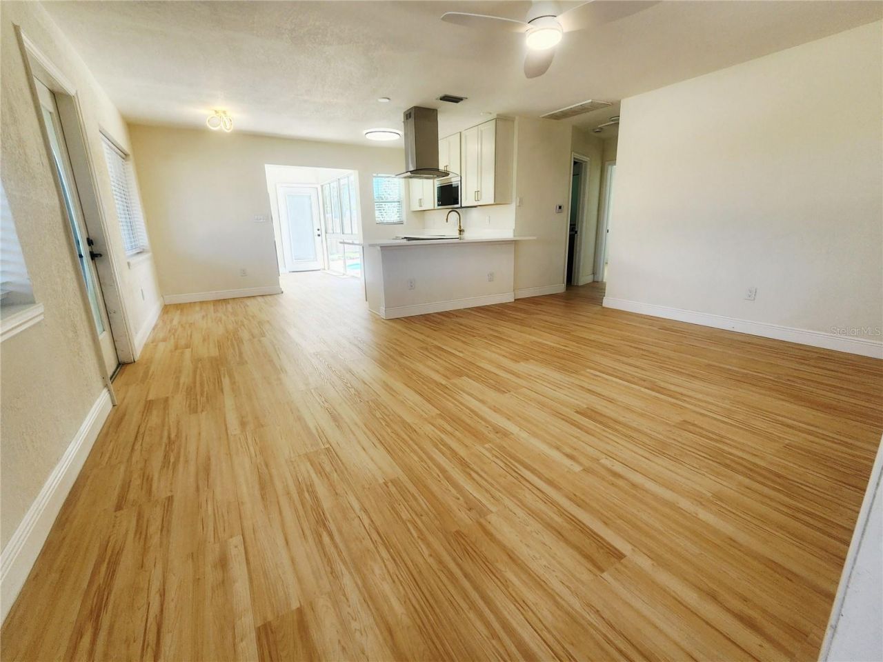 2494 Del Rio Way, Dunedin, FL 34698 Photo