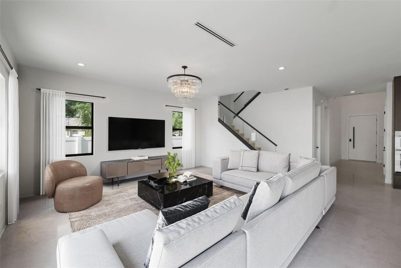 2308 1/2 N Elcoe Drive, Tampa, FL 33603 Photo