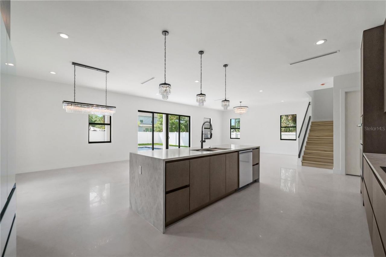 2308 1/2 N Elcoe Drive, Tampa, FL 33603 Photo