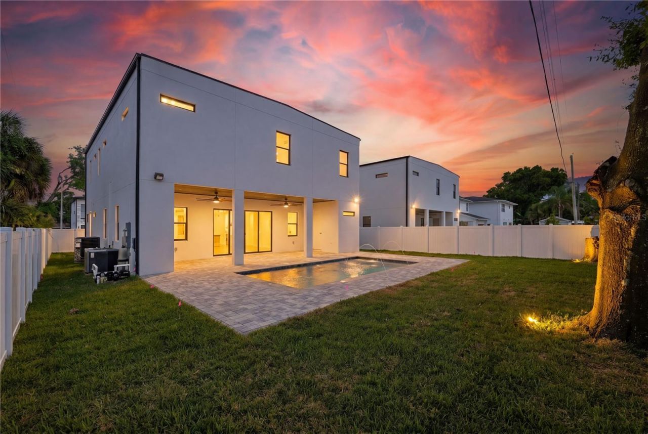 2308 1/2 N Elcoe Drive, Tampa, FL 33603 Photo