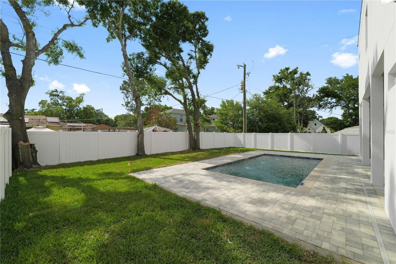 2308 1/2 N Elcoe Drive, Tampa, FL 33603 Photo