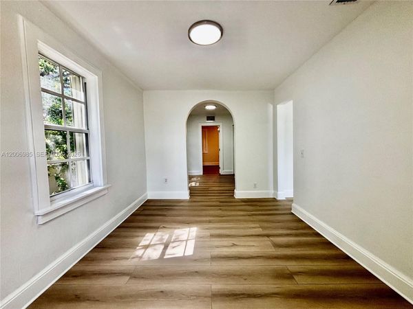 8240 NE 3rd Ave, Unit UPPER, Miami, FL 33138