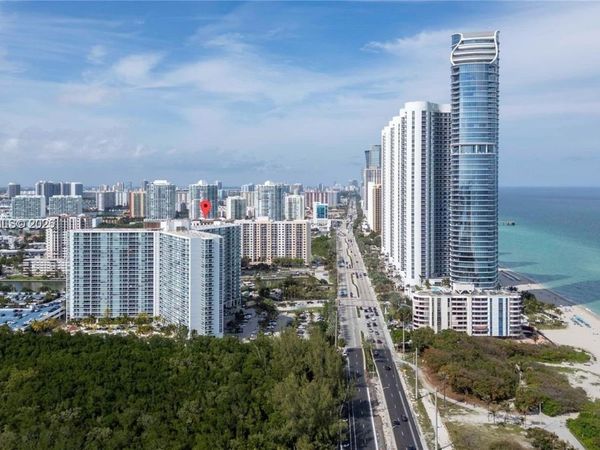 100 Bayview Dr , Unit 508, Sunny Isles Beach, FL 33160