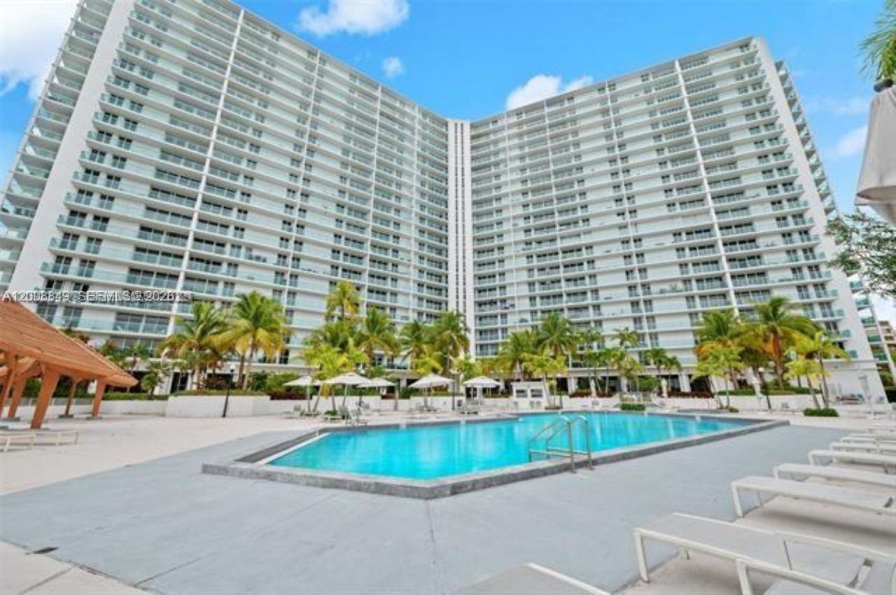 100 Bayview Dr, Unit 508, Sunny Isles Beach, FL 33160 Photo
