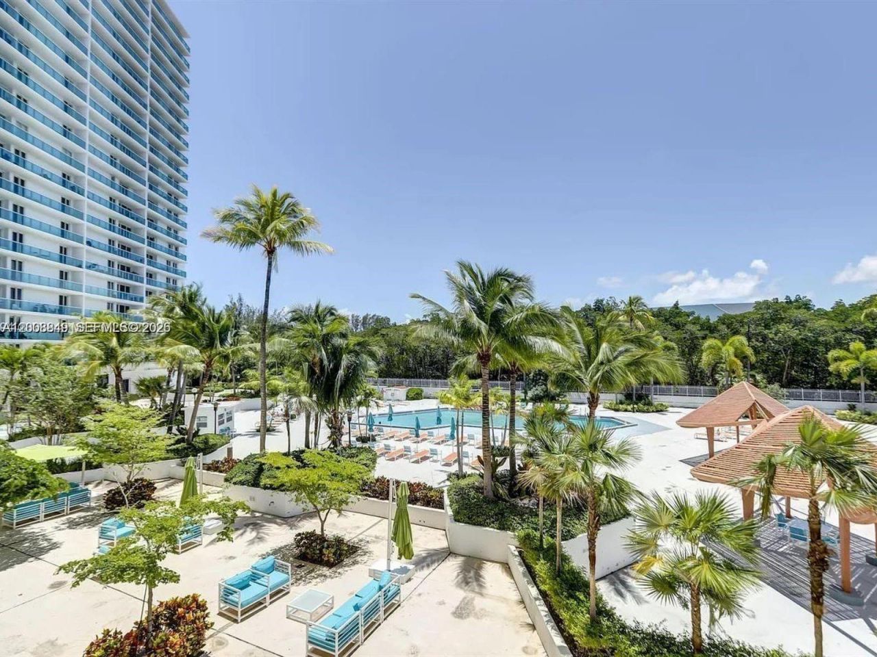 100 Bayview Dr, Unit 508, Sunny Isles Beach, FL 33160 Photo