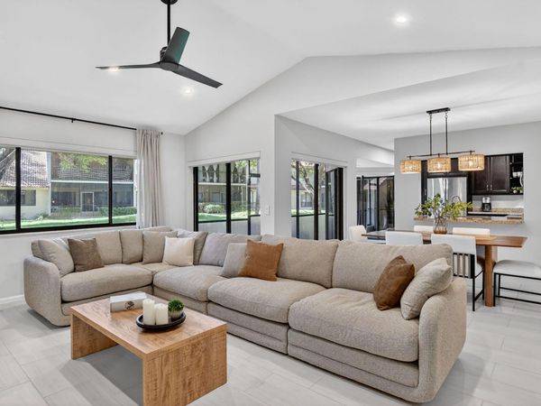 5530 Coach House Circle, Unit A, Boca Raton, FL 33486