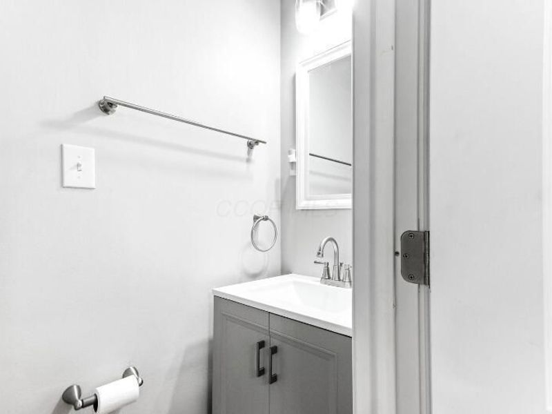 161 N Central Avenue , Unit 161-163, Columbus, OH 43222 Photo 10