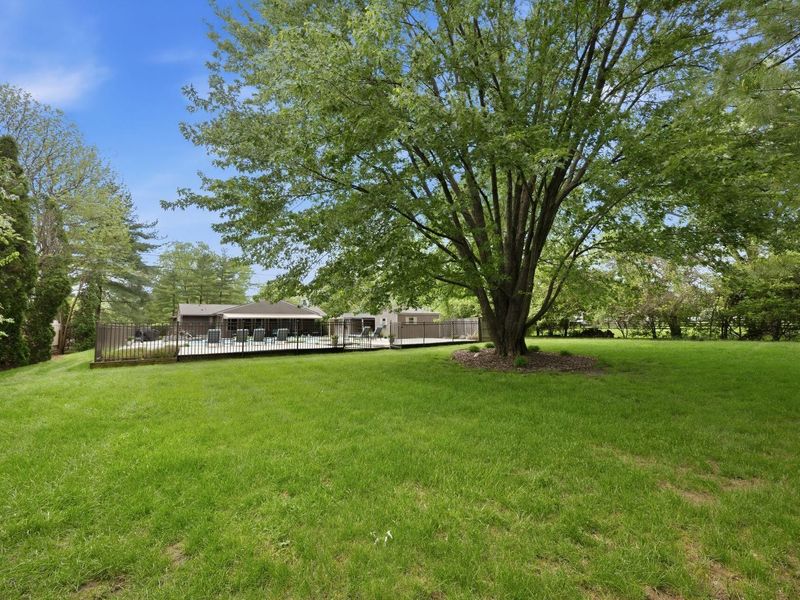 4994 Henderson Heights Road, Columbus, OH 43220 Photo 48