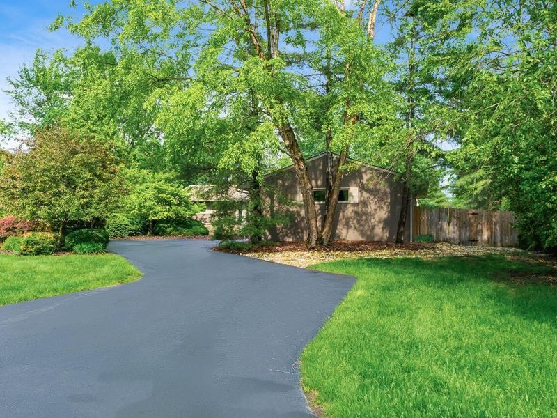 4994 Henderson Heights Road, Columbus, OH 43220 Photo 50