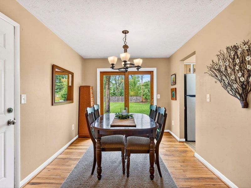 2428 Merbrook Road, Columbus, OH 43235 Photo 12