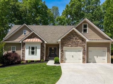 1059 Gilliam Court, Forest, VA 24551