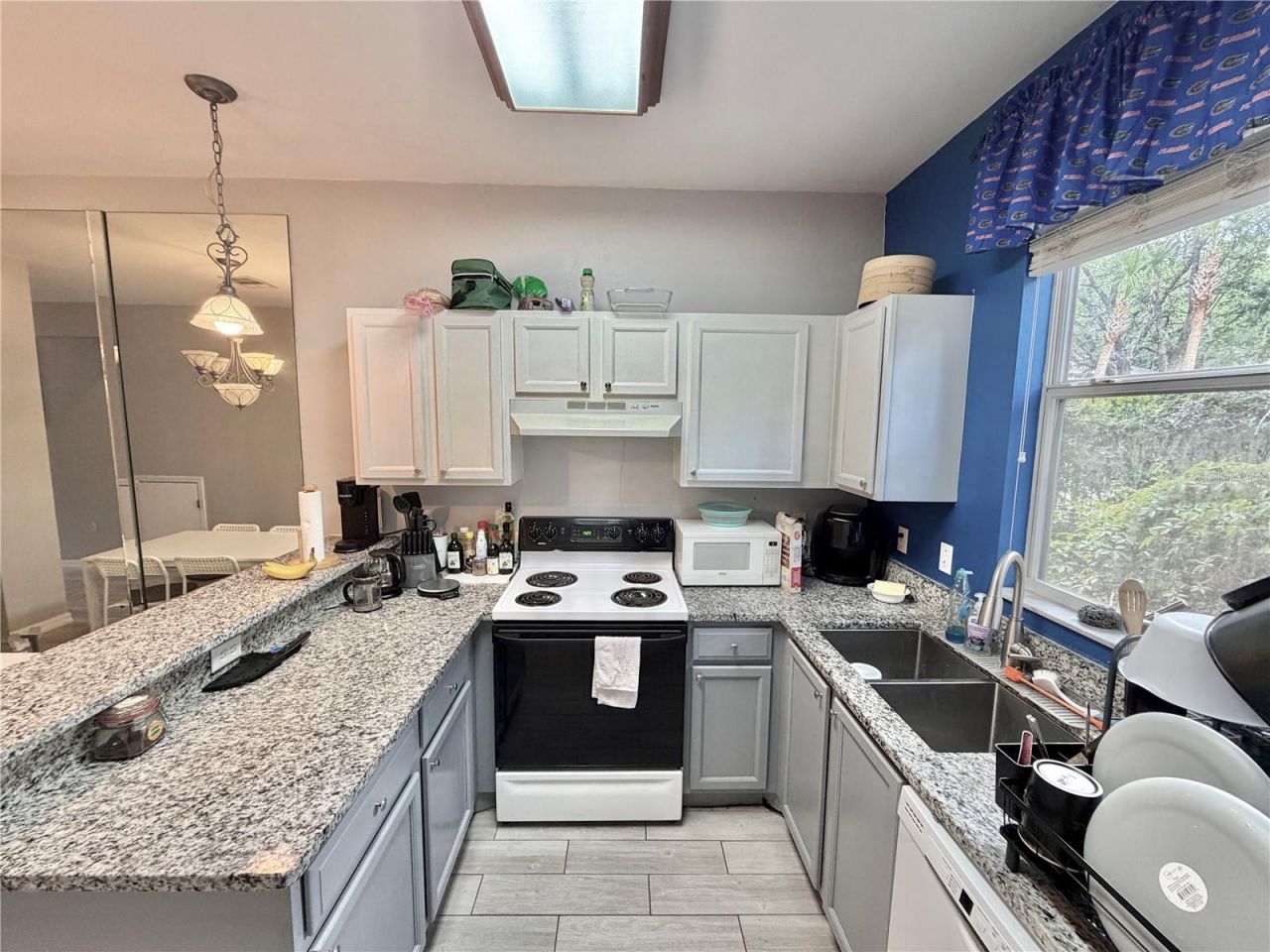 3575 SW 30th Way , Unit 121, Gainesville, FL 32608 Photo