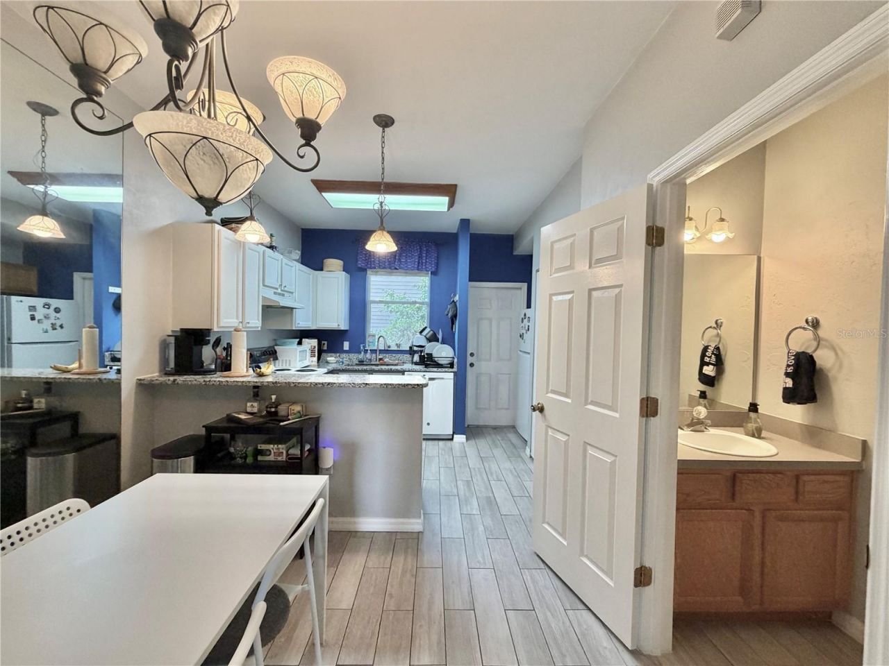 3575 SW 30th Way , Unit 121, Gainesville, FL 32608 Photo