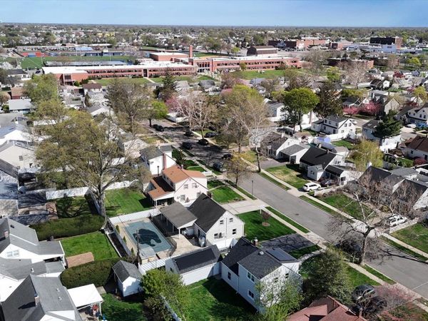 13 Peachtree Lane, Levittown, NY 11756