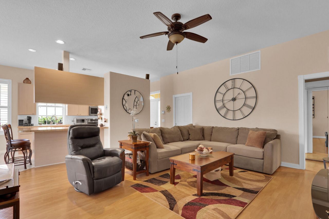 1071 Bedford Avenue, Palm Beach Gardens, FL 33403 Photo
