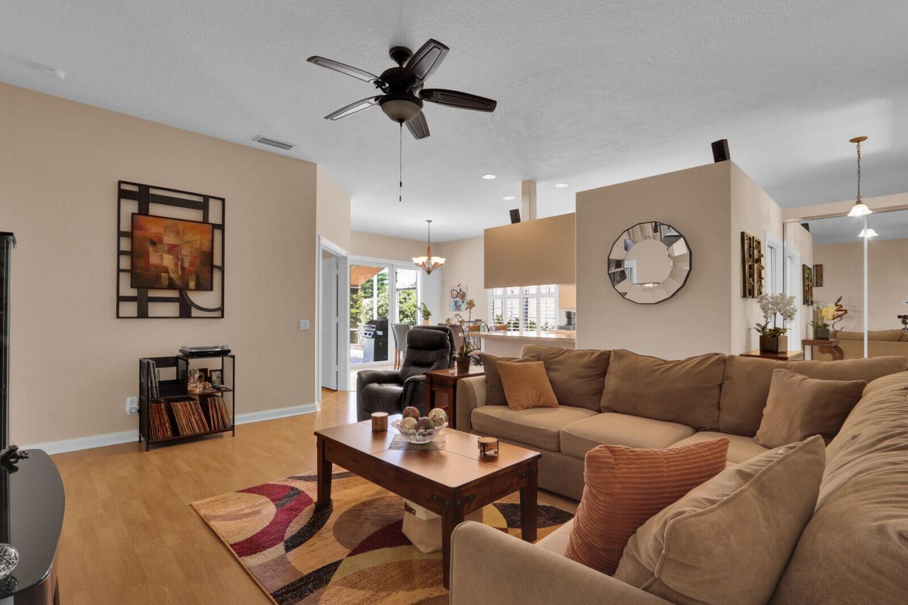 1071 Bedford Avenue, Palm Beach Gardens, FL 33403 Photo