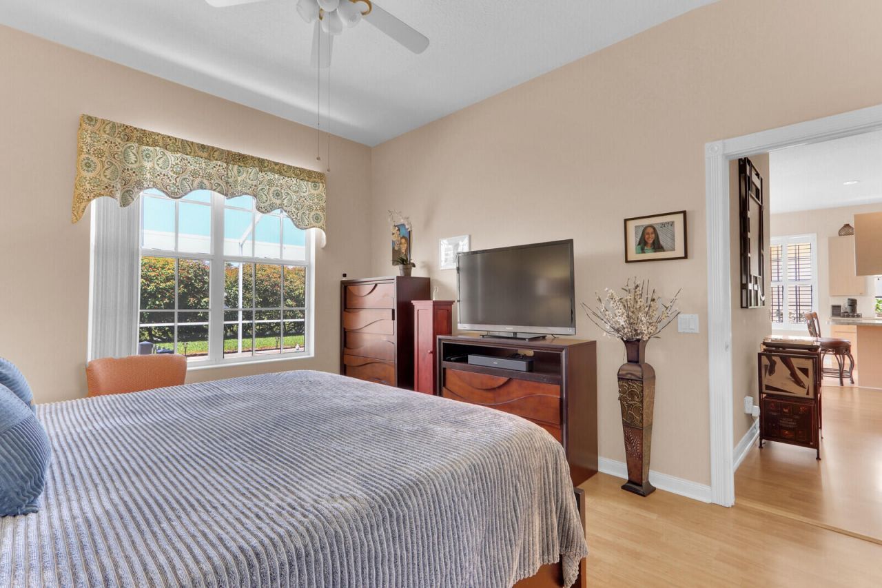 1071 Bedford Avenue, Palm Beach Gardens, FL 33403 Photo
