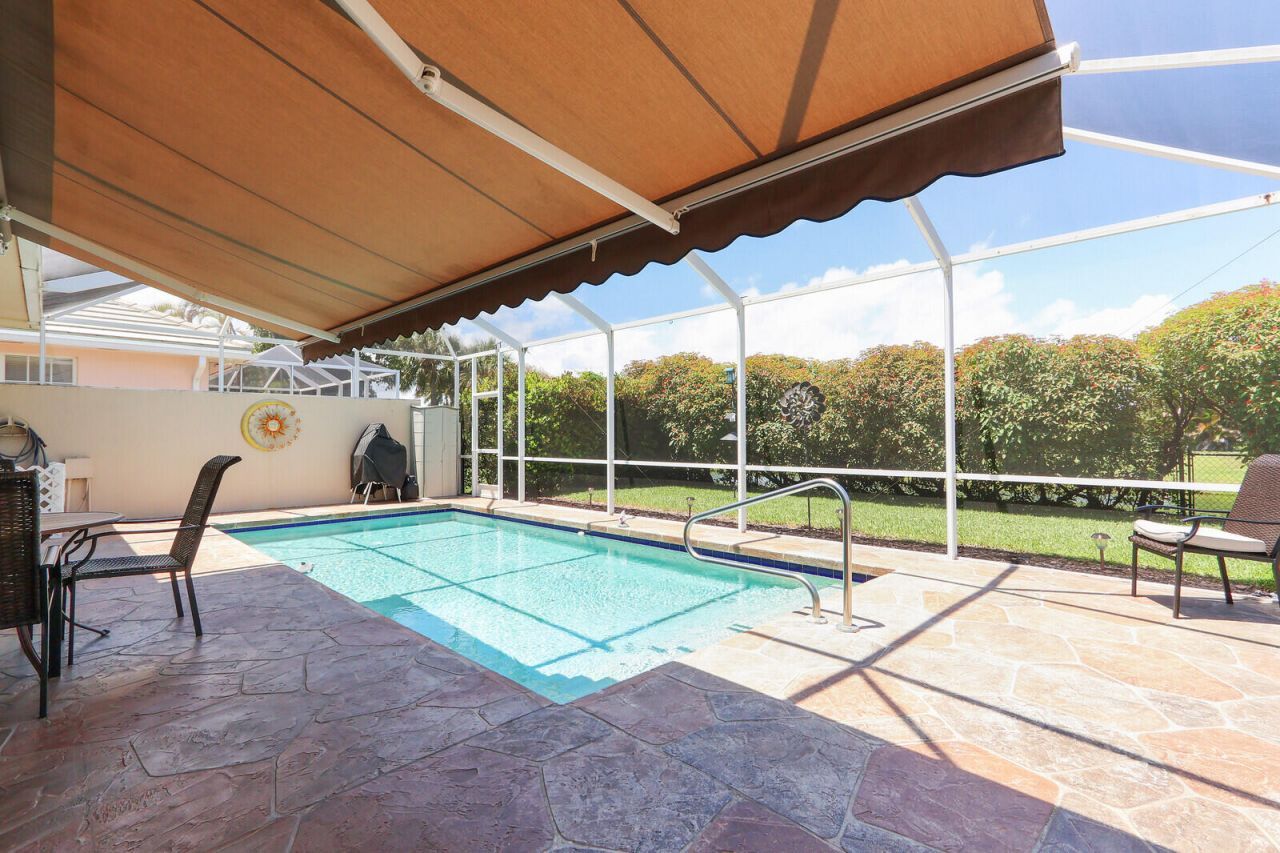 1071 Bedford Avenue, Palm Beach Gardens, FL 33403 Photo