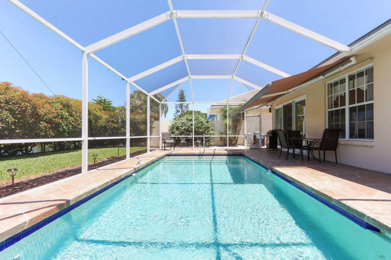 1071 Bedford Avenue, Palm Beach Gardens, FL 33403 Photo