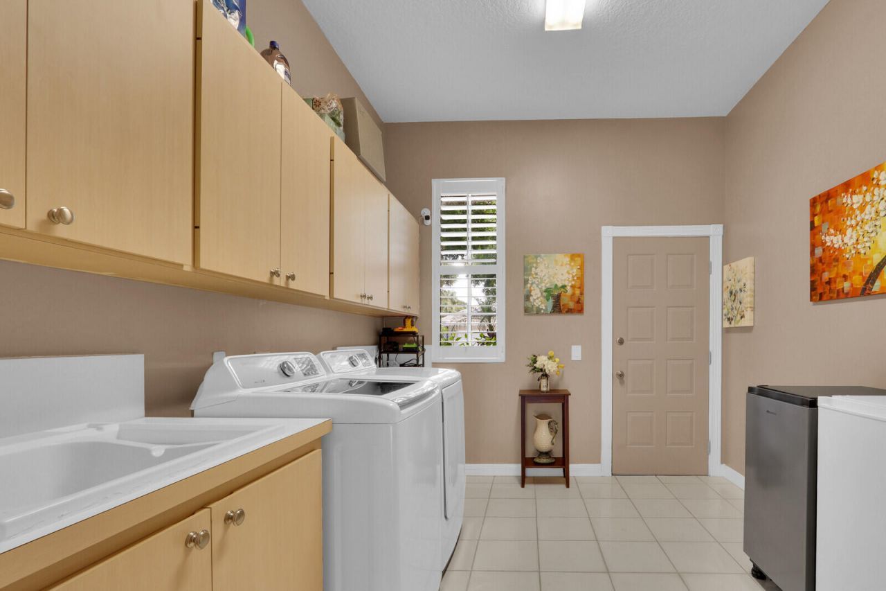 1071 Bedford Avenue, Palm Beach Gardens, FL 33403 Photo