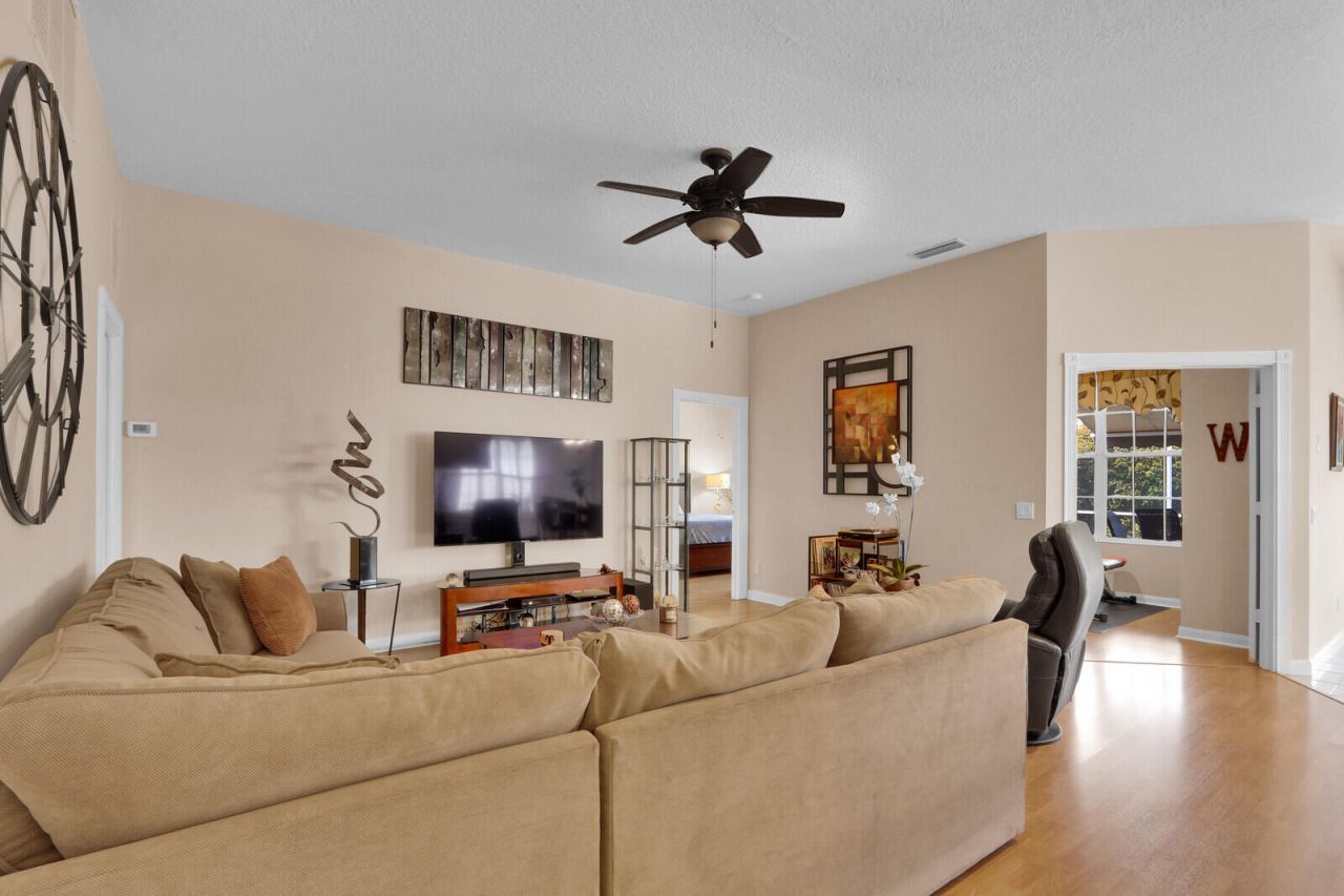 1071 Bedford Avenue, Palm Beach Gardens, FL 33403 Photo