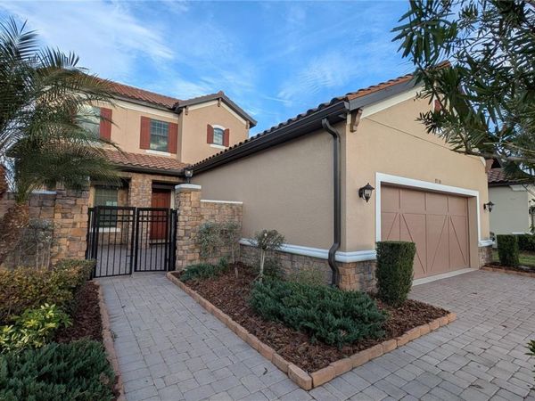 8530 GRAND ALBERATO ROAD , TAMPA, FL 33647