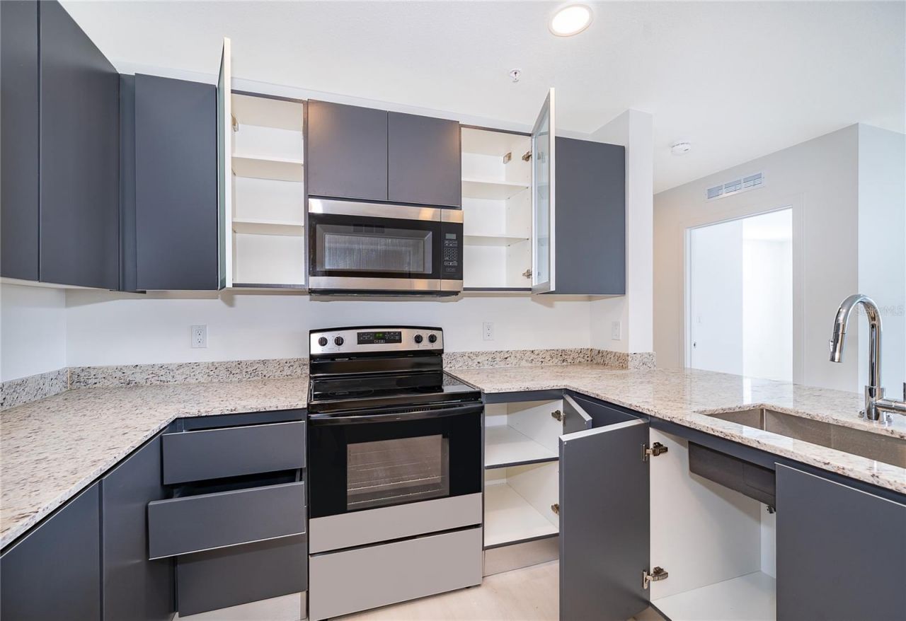 5579 Millenia Park Blvd , Unit 521, Orlando, FL 32839 Photo