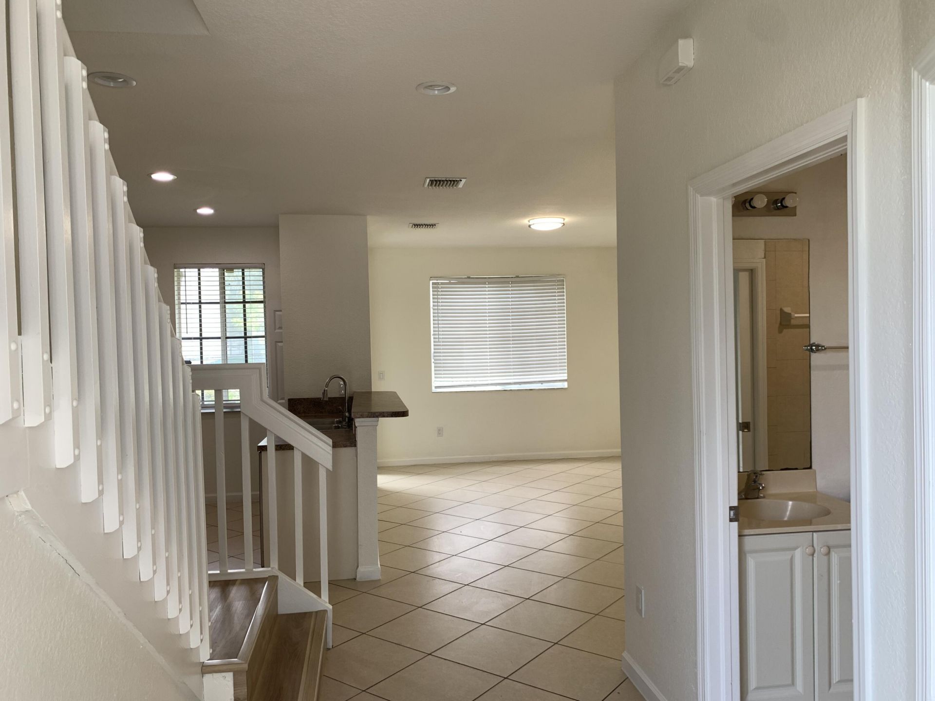 2013 Nassau Drive, Unit 3607, Riviera Beach, FL 33404 Photo