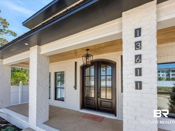 13611 Zodiac Drive, Pensacola, FL 32507