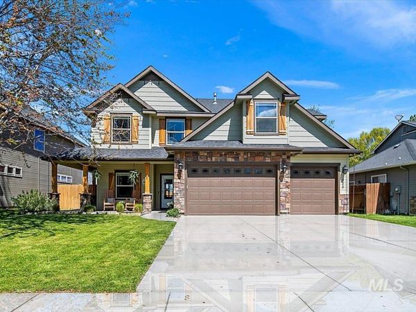 406 Triumph Drive, Middleton, ID 83644