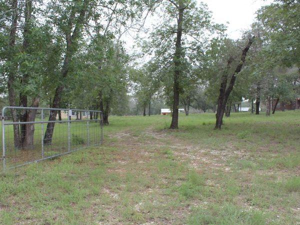 278 County Road 6862, Natalia, TX 78059