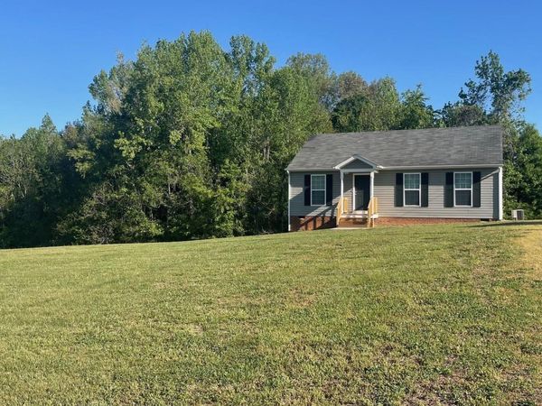 4335 VALLEY LN , Kents Store, VA 23084