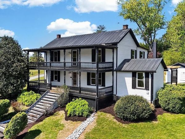 189 OLD ROSELAND RD, Roseland, VA 22967