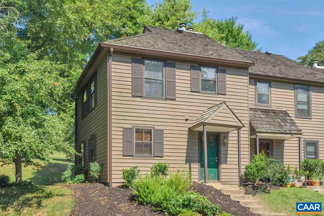 718 Exton Ct, Charlottesville, VA 22901 Main Photo