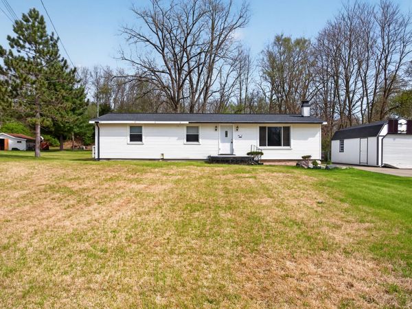 3926 Franklin Road, Jackson, MI 49203
