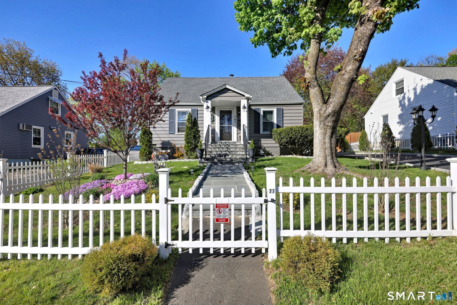 77 Raymond, Waterbury, CT 06706 Main Photo