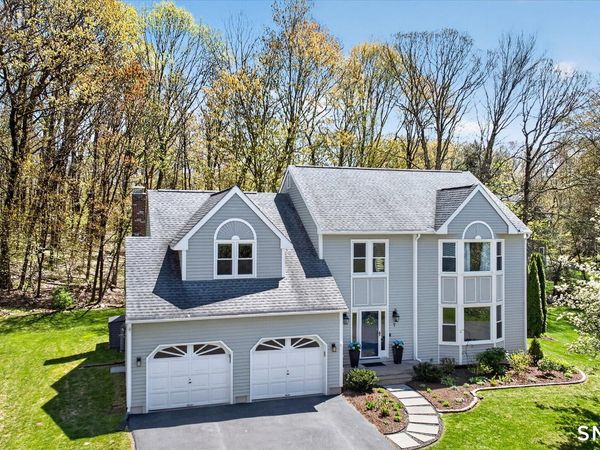 7 Village View, Farmington, CT 06085