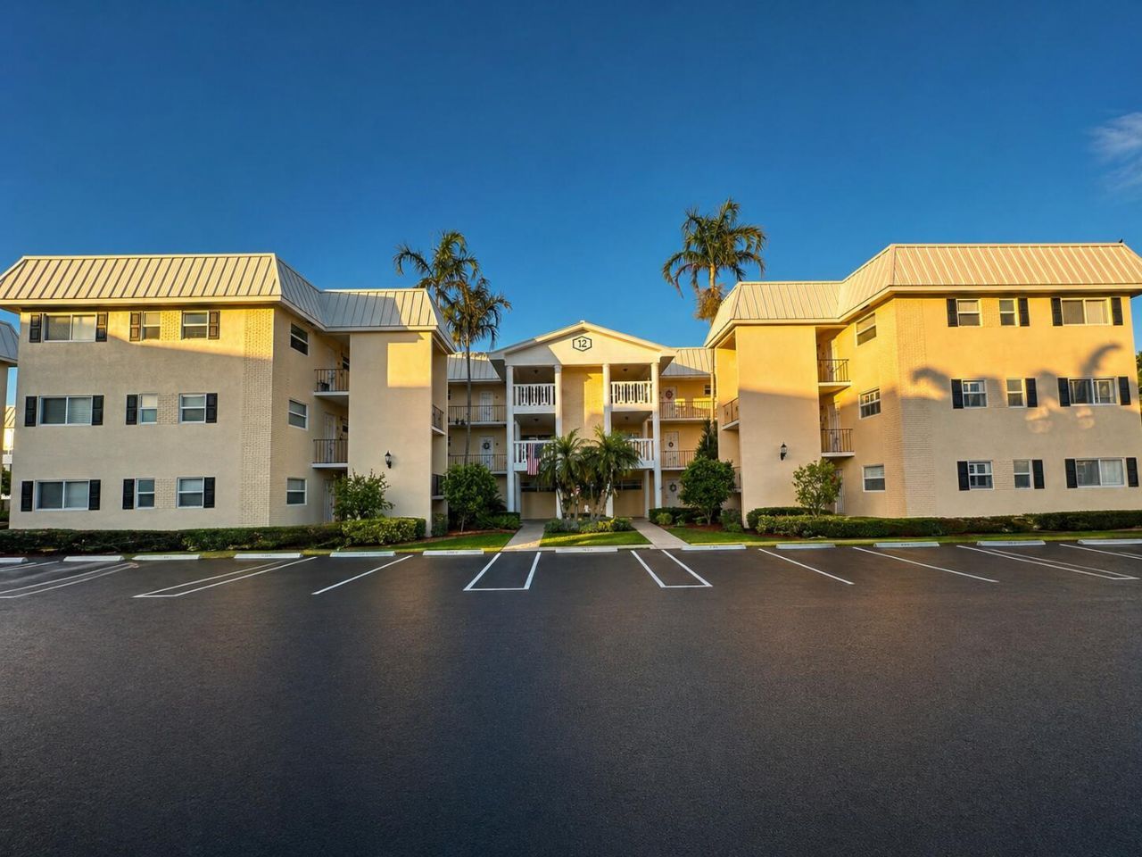 12 Colonial Club Drive, Unit 305, Boynton Beach, FL 33435 Photo