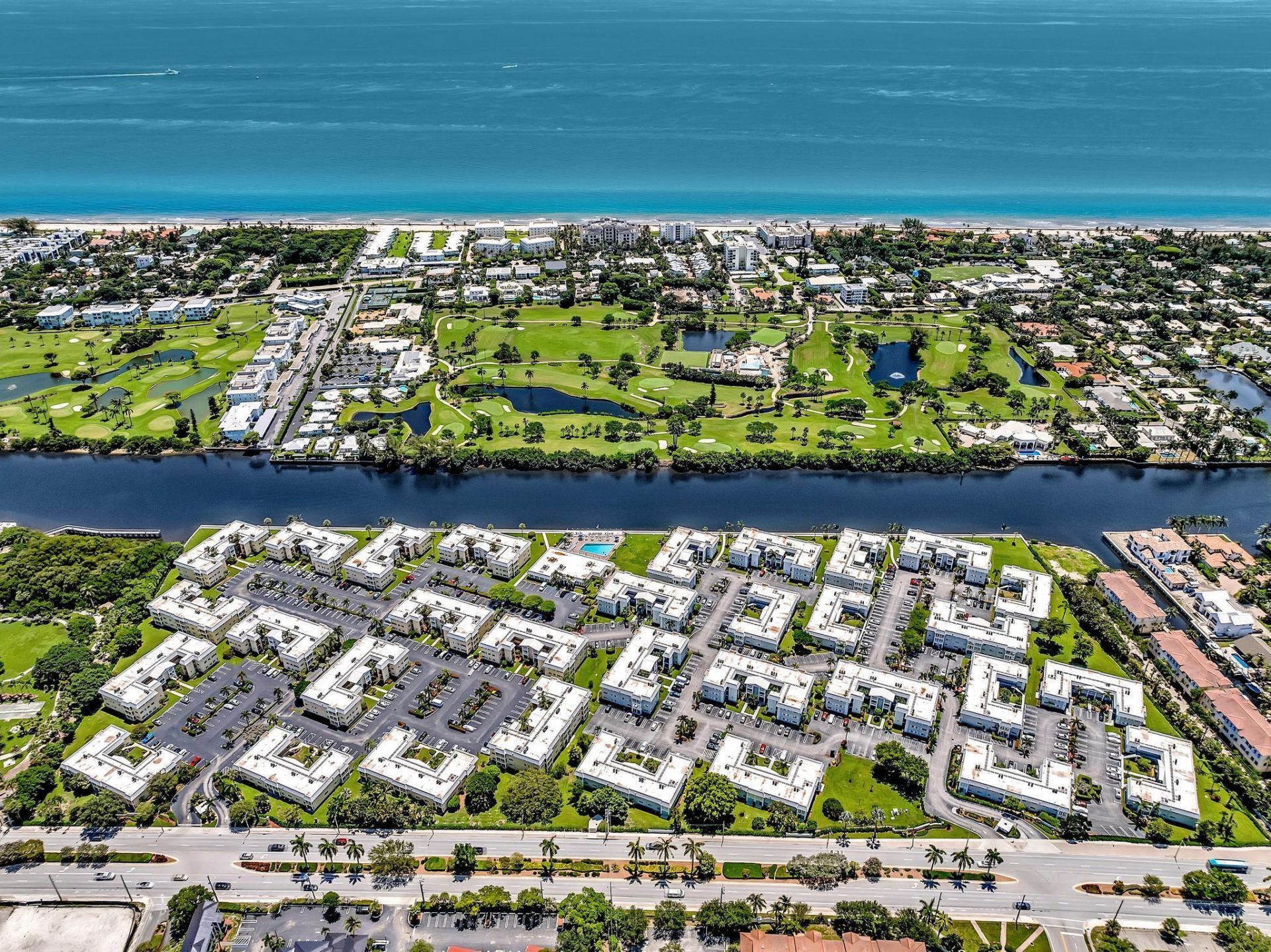 12 Colonial Club Drive, Unit 305, Boynton Beach, FL 33435 Photo