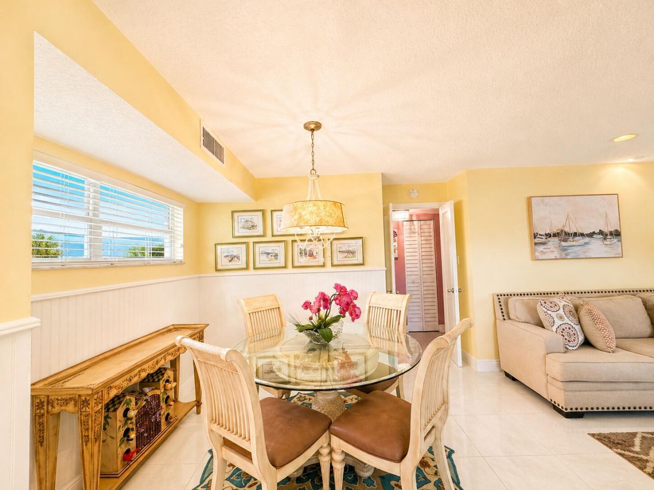 12 Colonial Club Drive, Unit 305, Boynton Beach, FL 33435 Photo